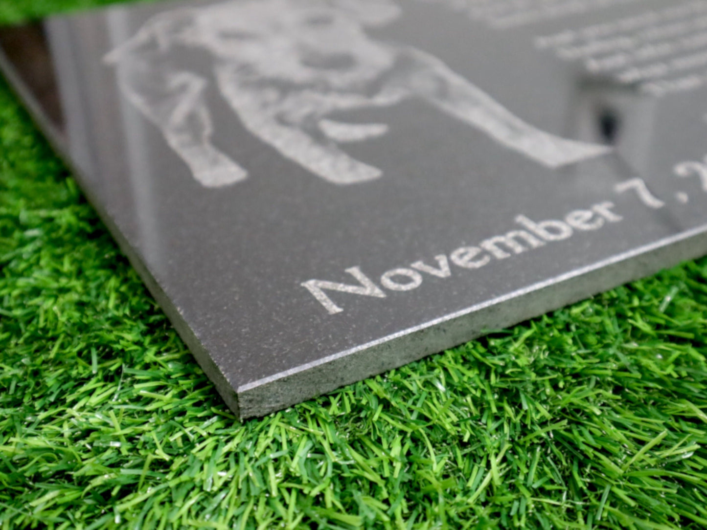 Custom Pet Memorial Picture Stone Black Granite Personalized 12x18 12x24 Dog Memorial Pet Grave Marker for Dog Cat Horse