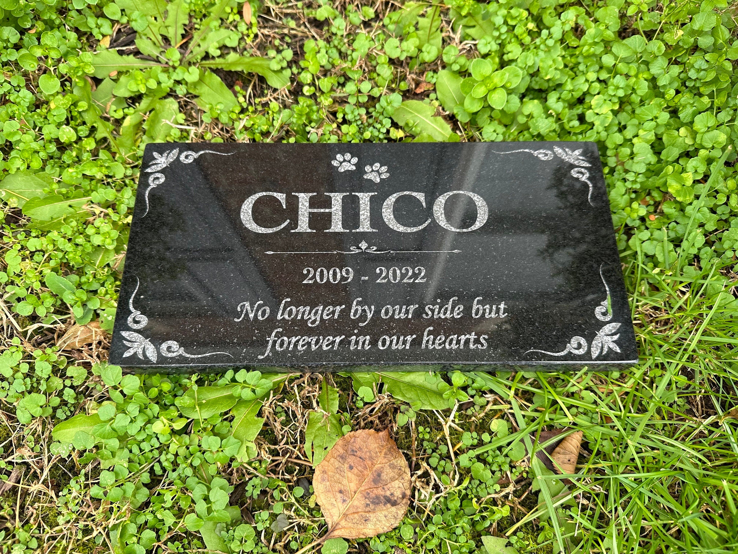 Black Granite Pet Headstone – Personalized Dog Memorial Stone