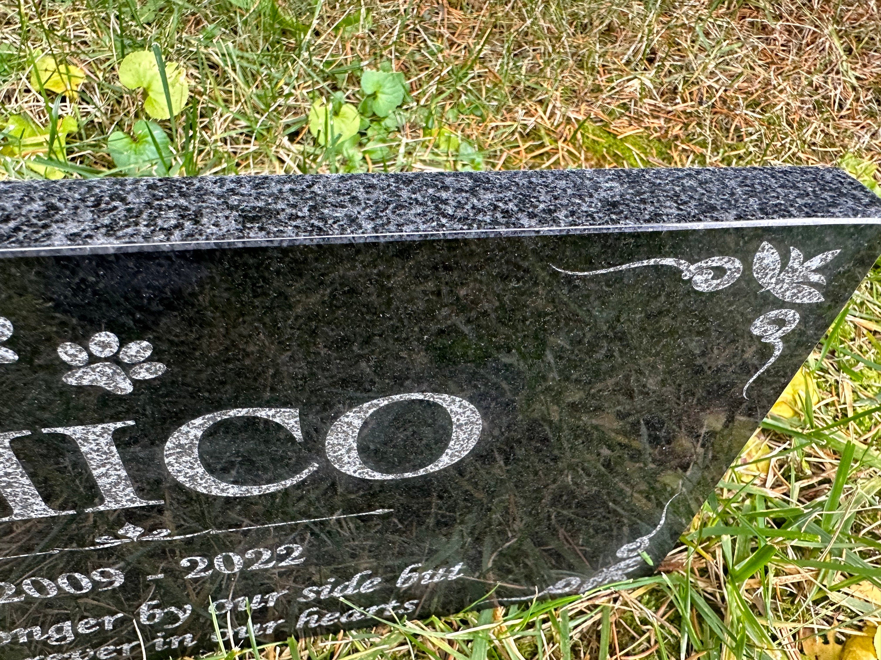Black Granite Pet Headstone – Personalized Dog Memorial Stone